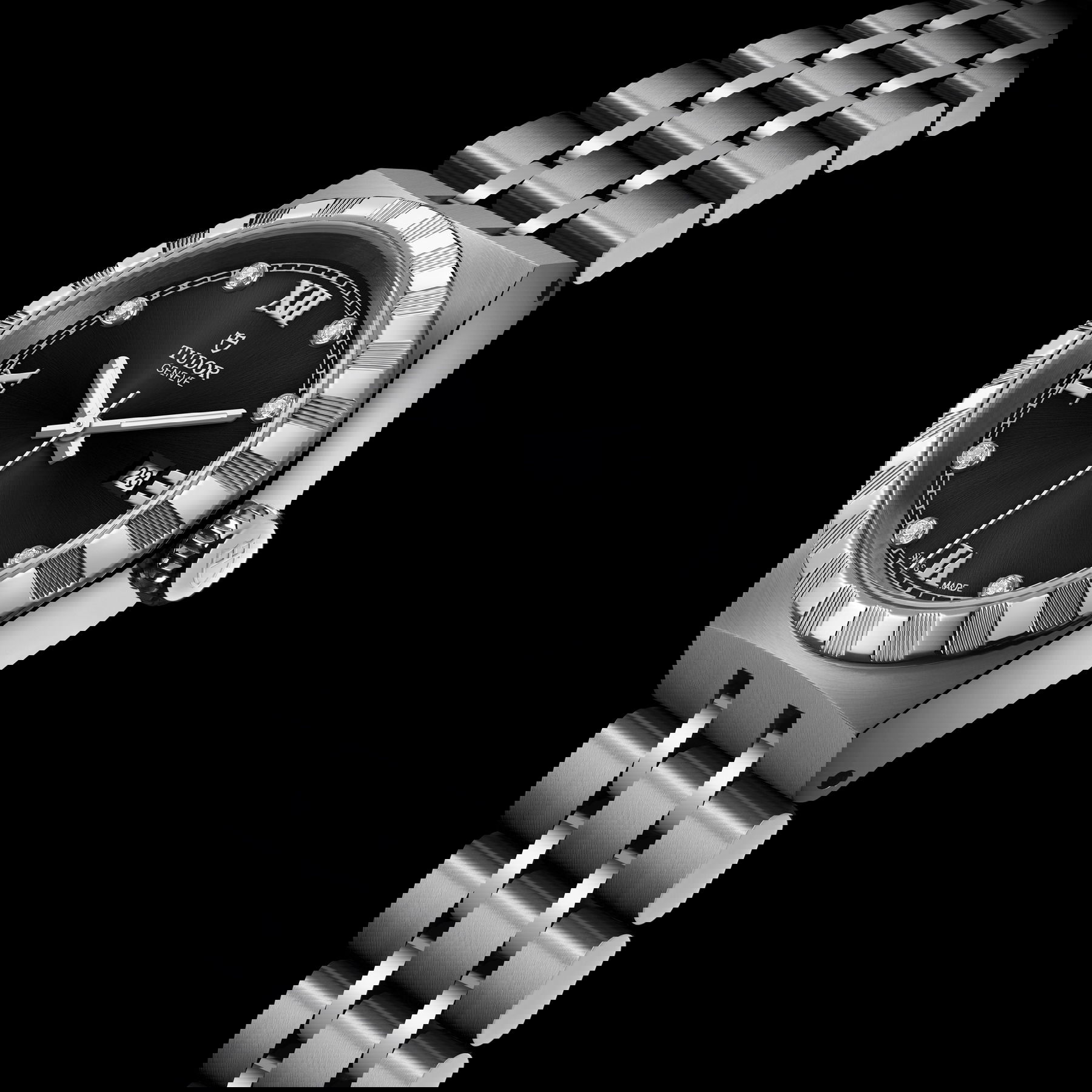 TUDOR Royal - View 2