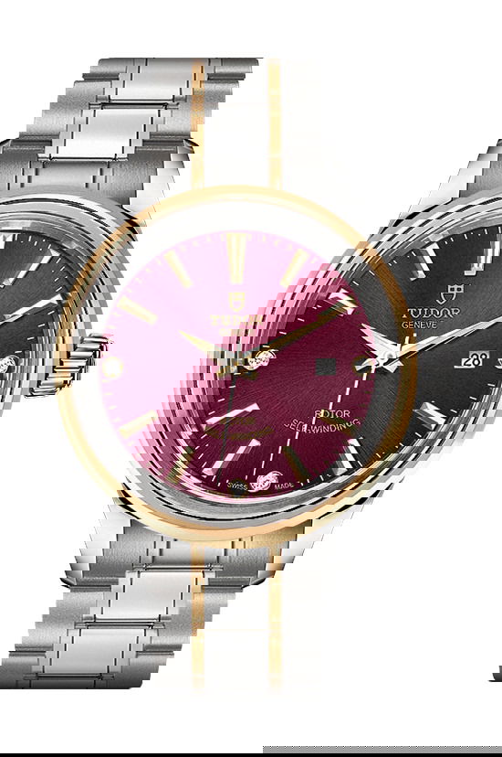 TUDOR Style luxury timepiece - detailed view