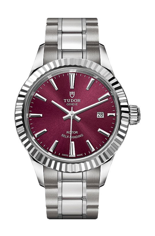 TUDOR Style luxury timepiece - detailed view