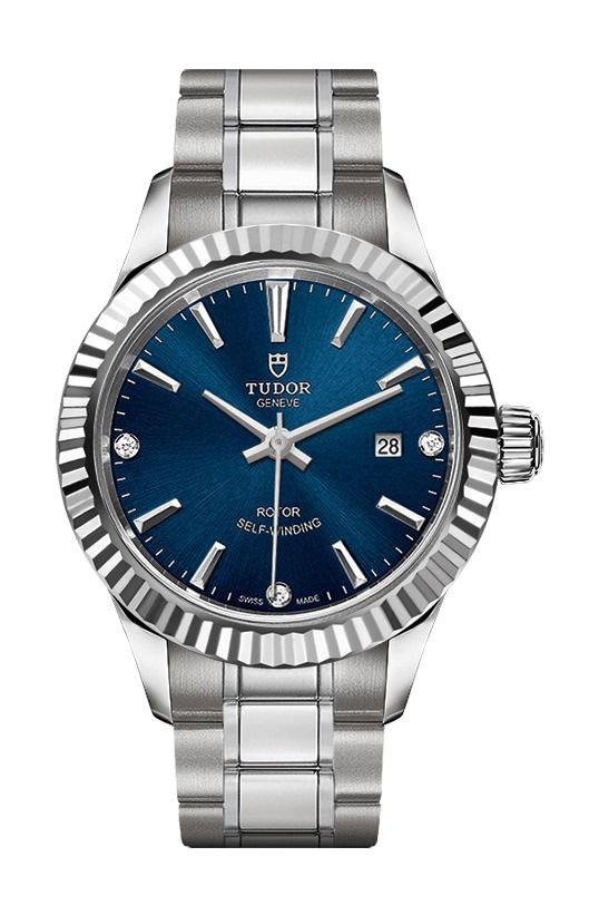 TUDOR Style luxury timepiece - detailed view