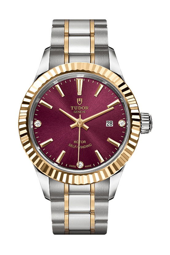 TUDOR Style luxury timepiece - detailed view