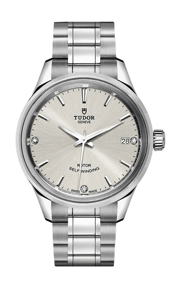 TUDOR Style luxury timepiece - detailed view