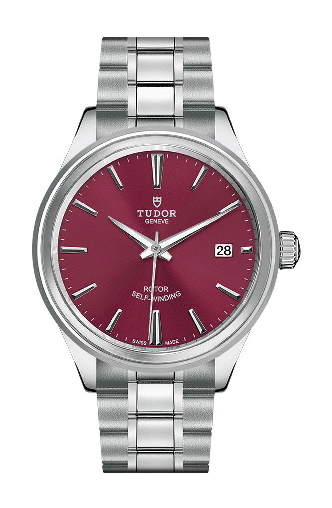 TUDOR Style luxury timepiece - detailed view