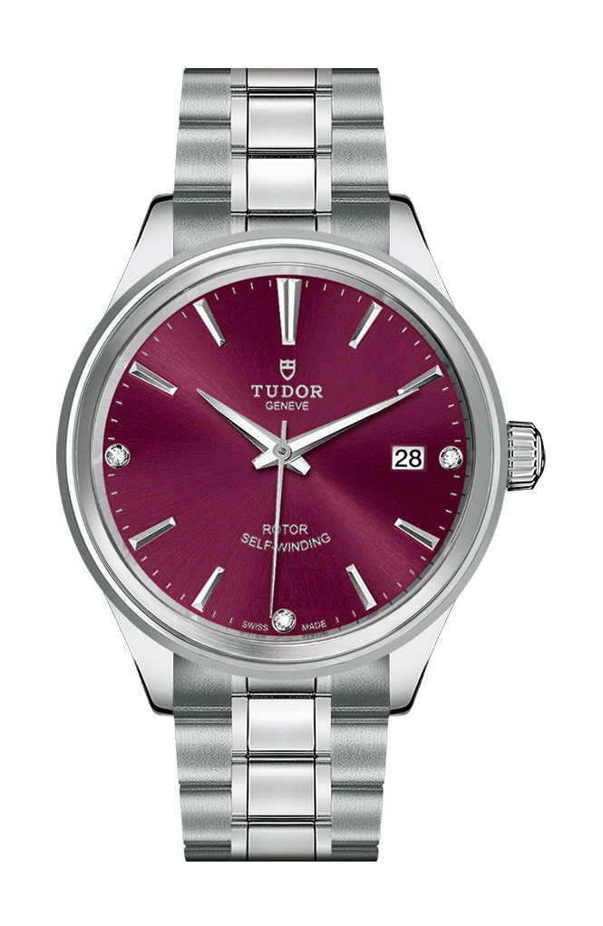 TUDOR Style luxury timepiece - detailed view