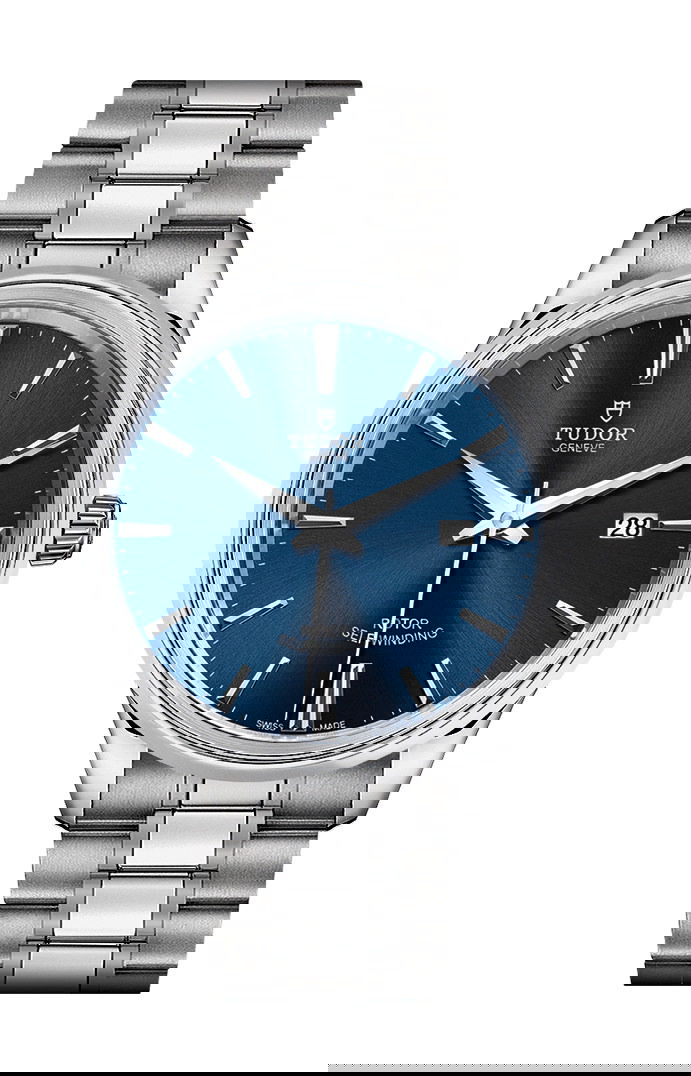 TUDOR Style luxury timepiece - detailed view