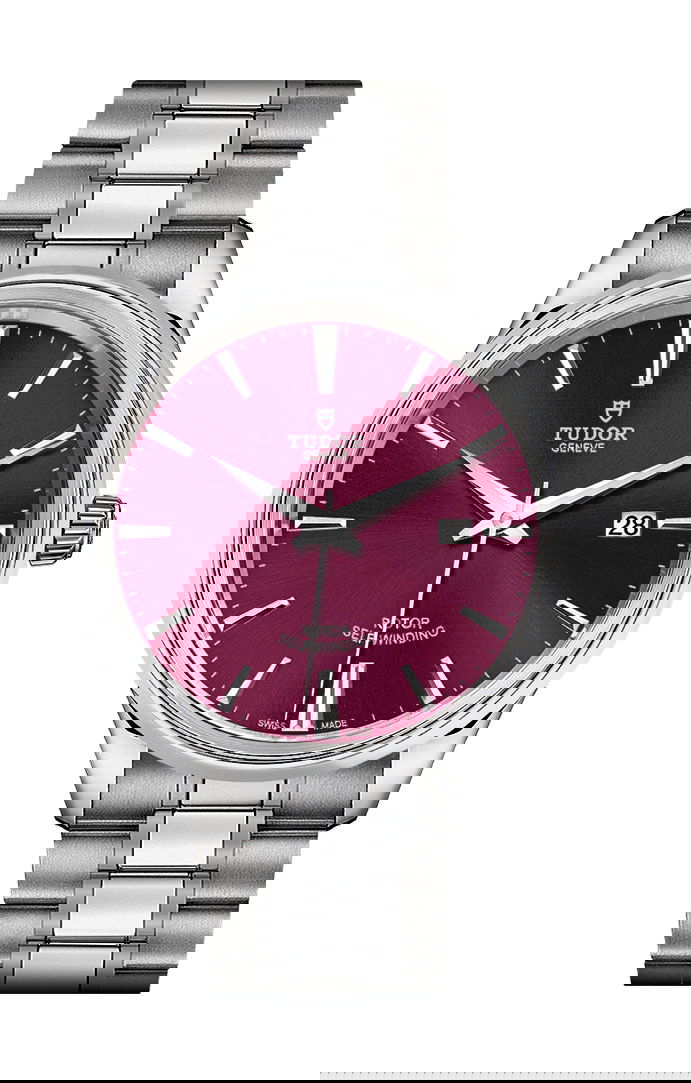 TUDOR Style luxury timepiece - detailed view