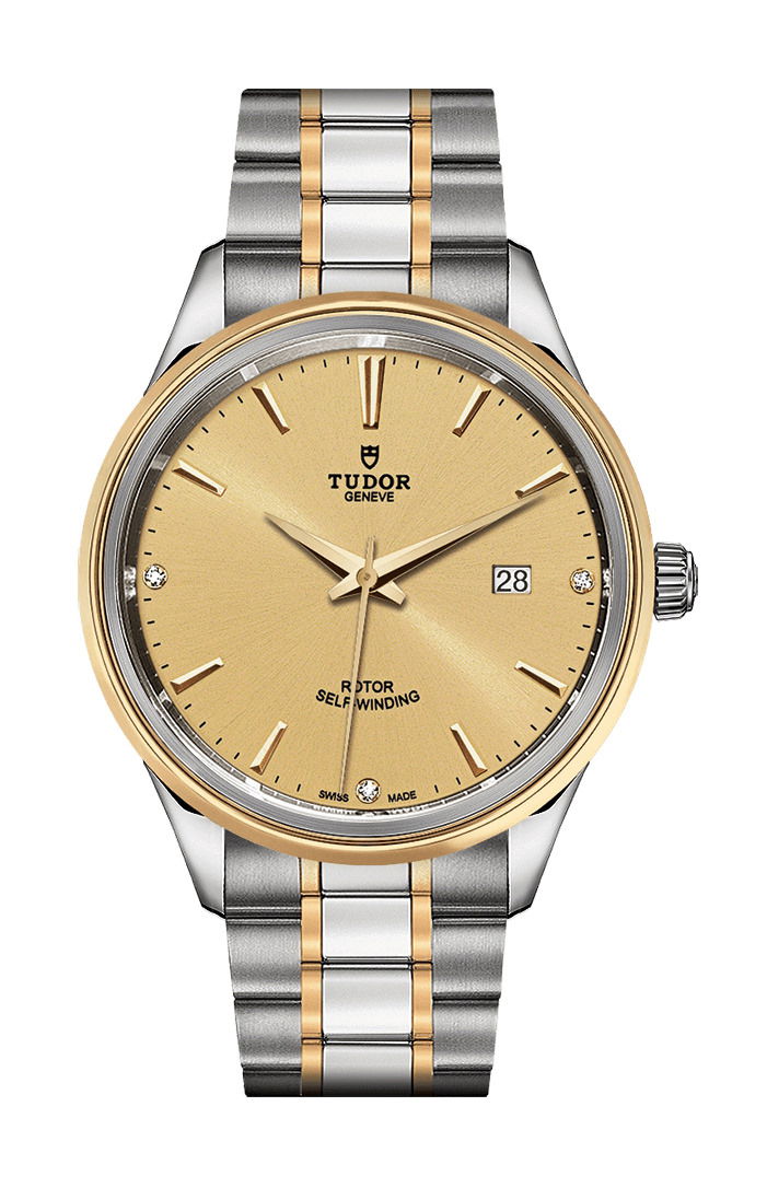 TUDOR Style luxury timepiece - detailed view