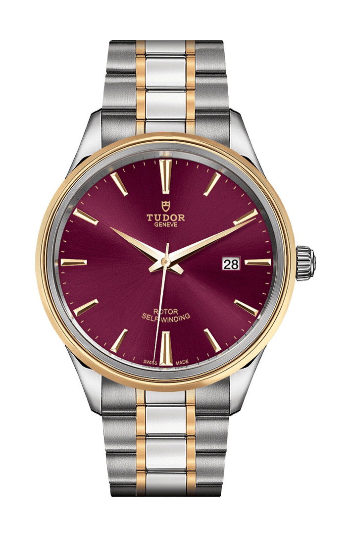 TUDOR Style luxury timepiece - detailed view