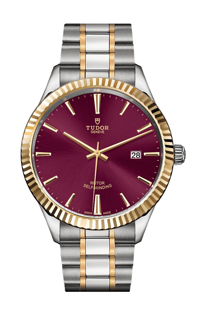 TUDOR Style luxury timepiece - detailed view