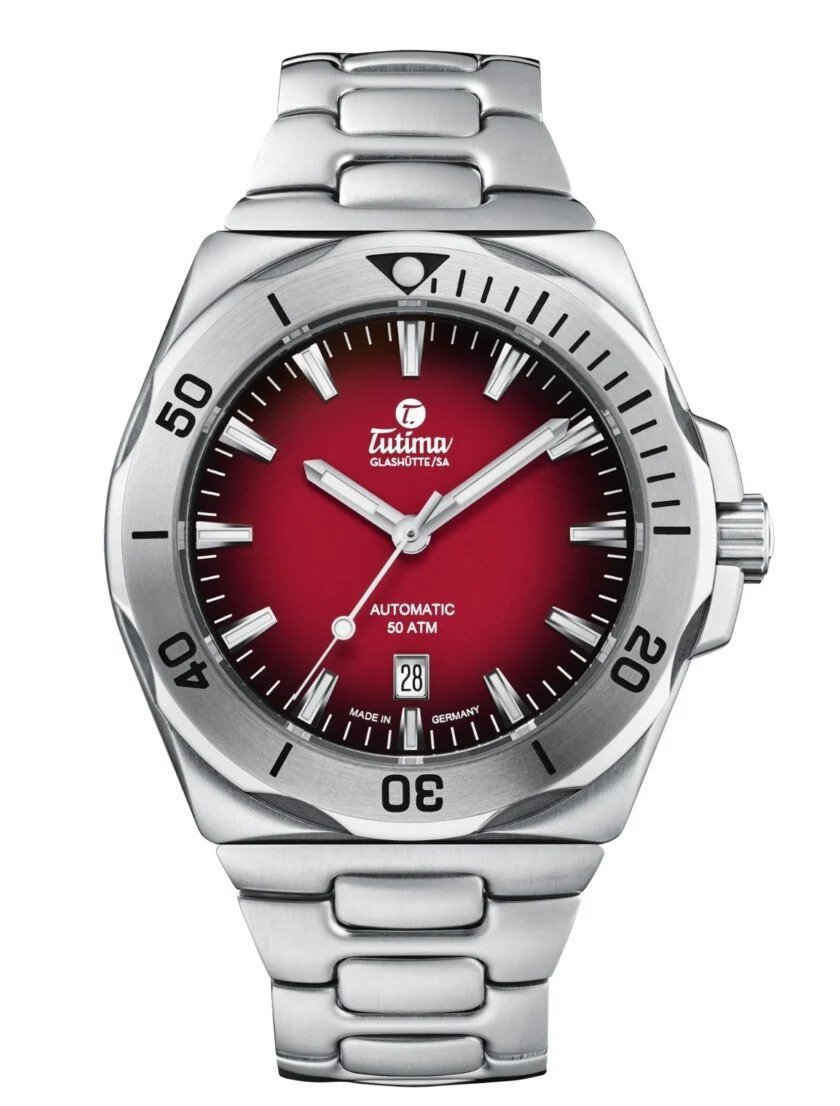 Tutima Glashütte M2 Seven Seas S 44 luxury timepiece - detailed view