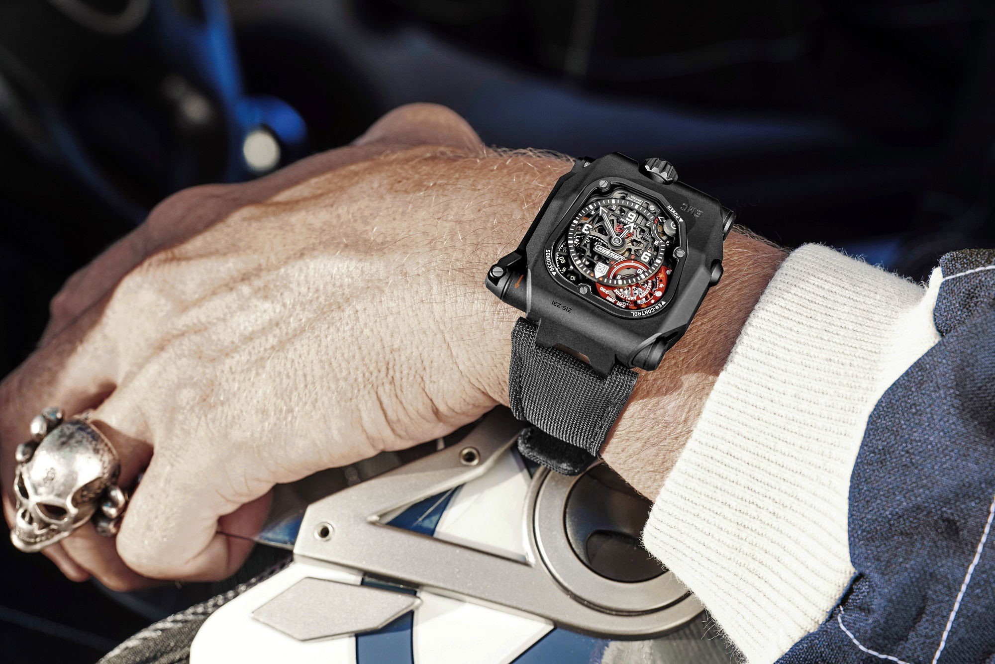 Urwerk EMC Time Hunter X Ray - View 3