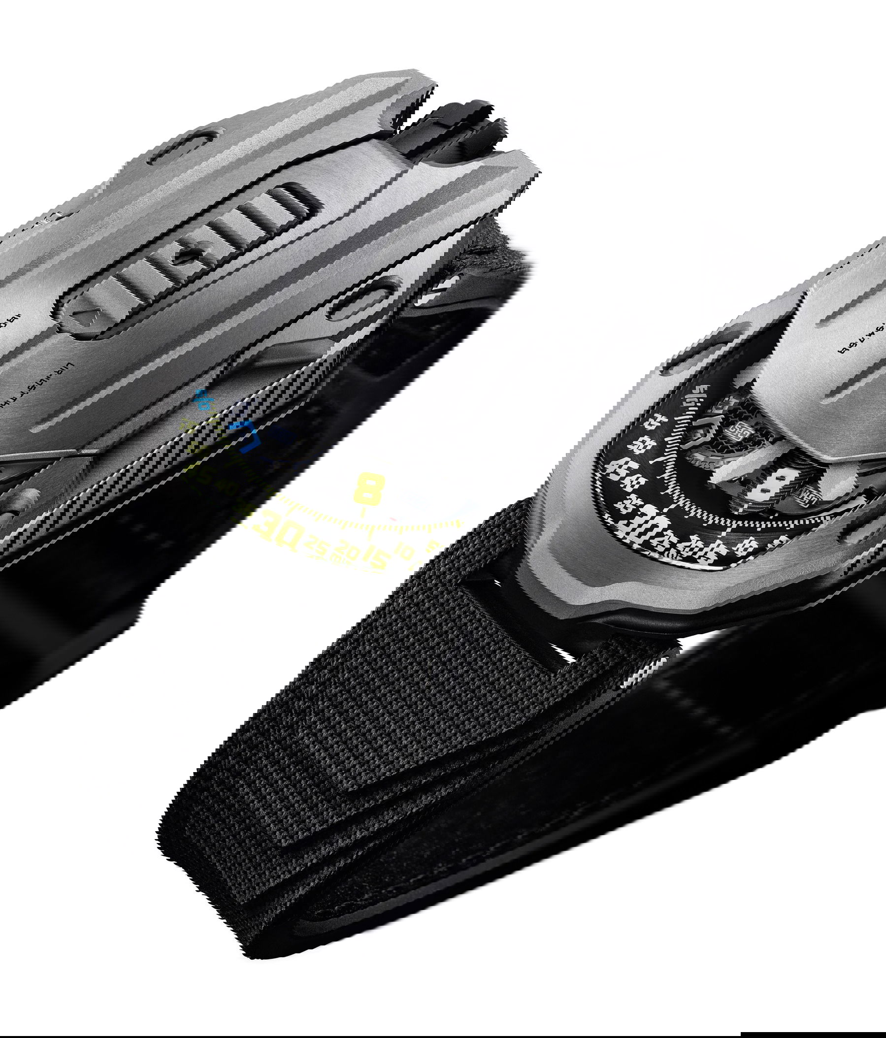 Urwerk UR-105 TTH ” Tantalum Hull” luxury timepiece - detailed view