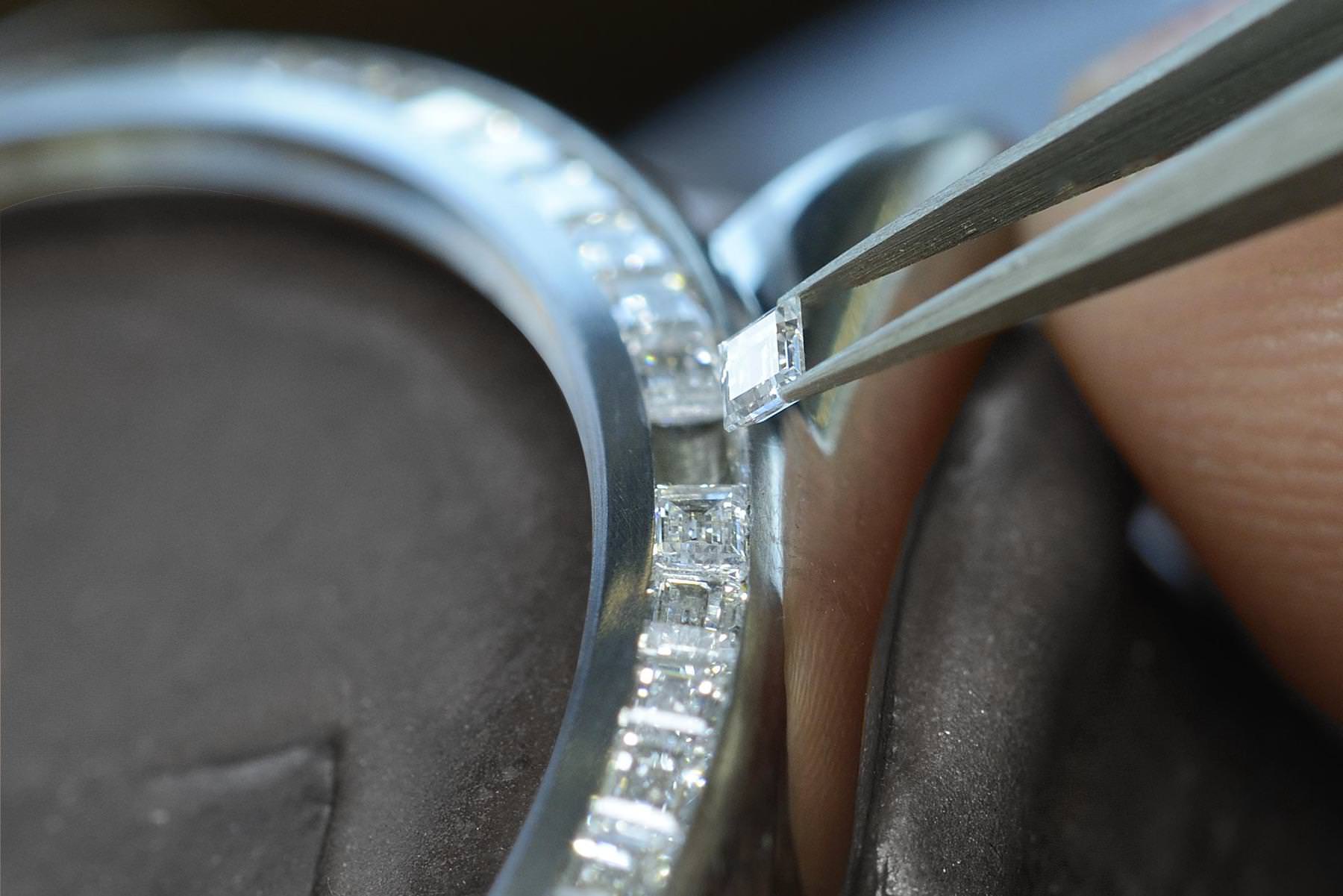 Vacheron Constantin Les Cabinotiers Regulator Perpetual Calendar – Moonlight Jewellery Sapphire - View 2