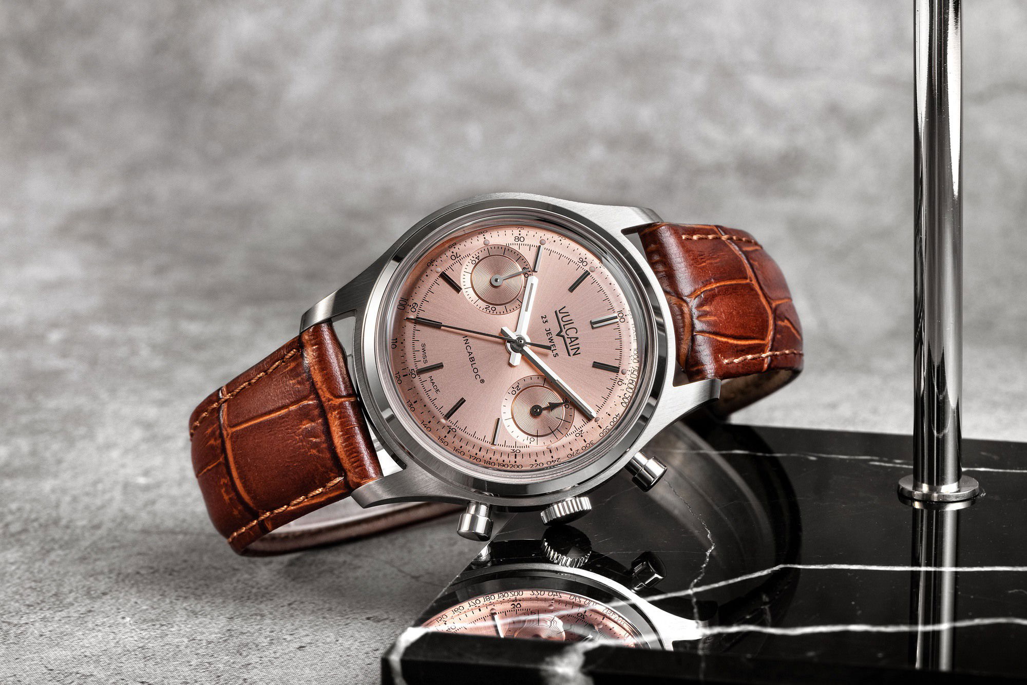 Vulcain Chronograph 1970’s Salmon - View 3