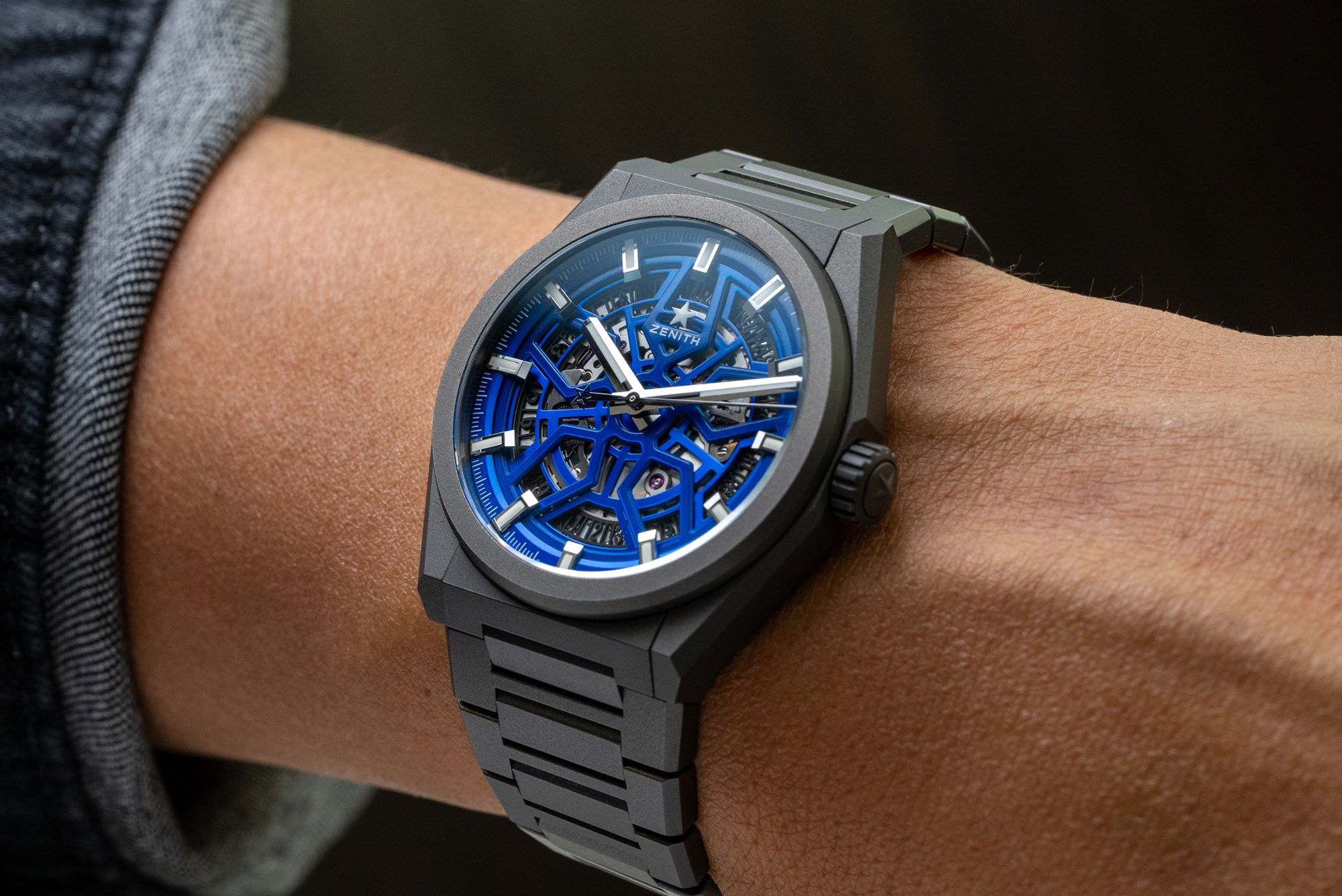 Zenith Defy Classic Night Surfer - View 2